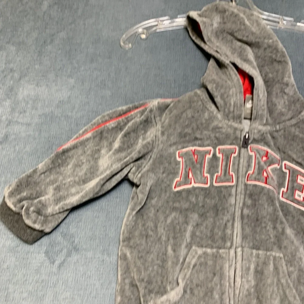 Nike Hoodie Toddlers 4T Gray Spellout Logo Kangaroo Pockets Full Zip Long Sleeve